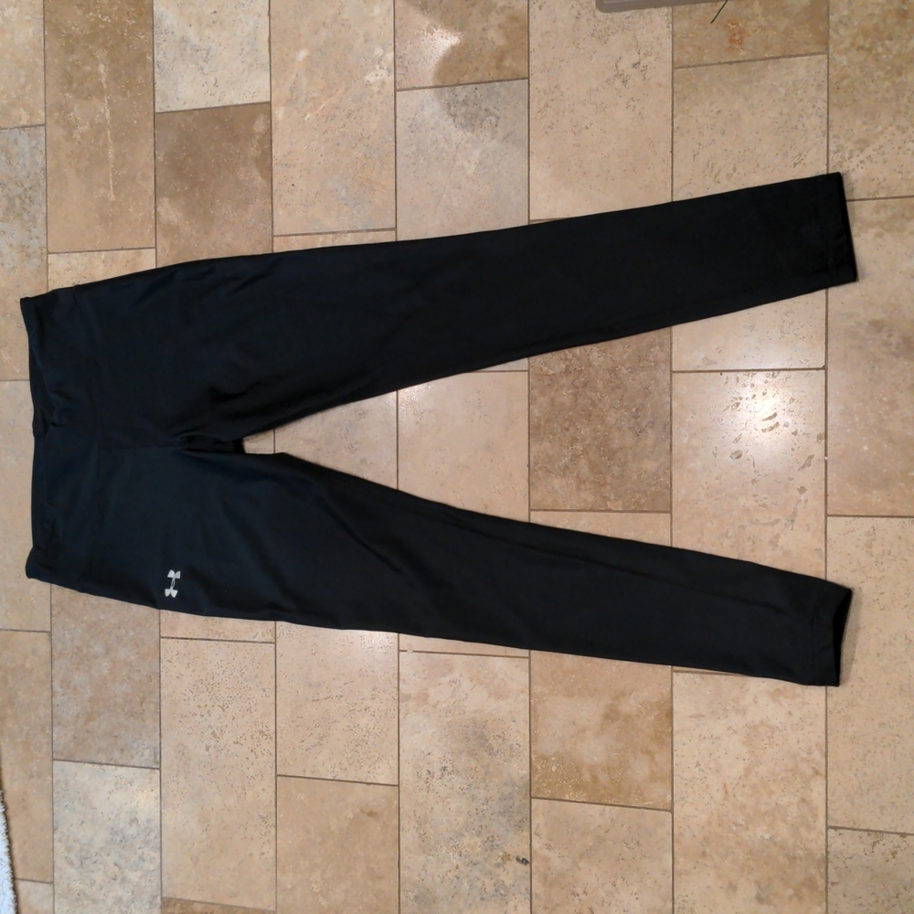 Like new Under Armour Compression Heat Gear pants